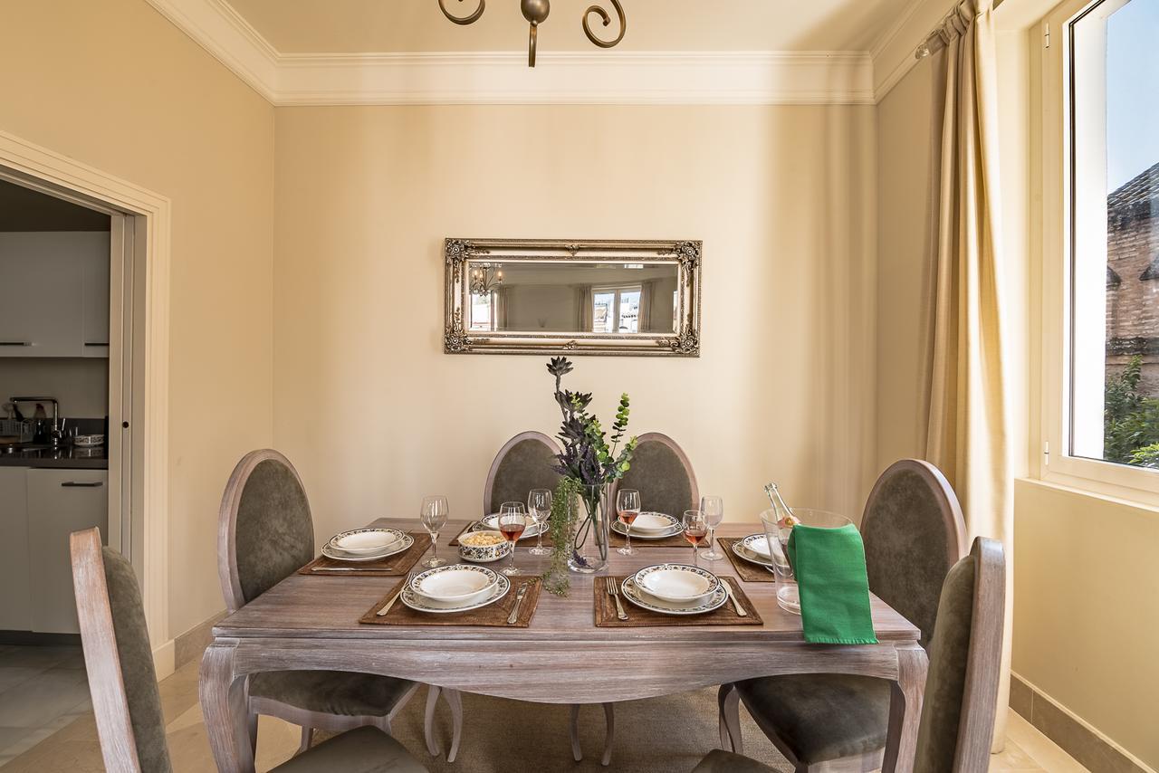 סביליה Puerta Principe Luxury Apartments מראה חיצוני תמונה